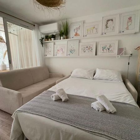 Charming Air-Conditioned One-Bedroom 150M From Cavaliere Beach 르 라방두 외부 사진