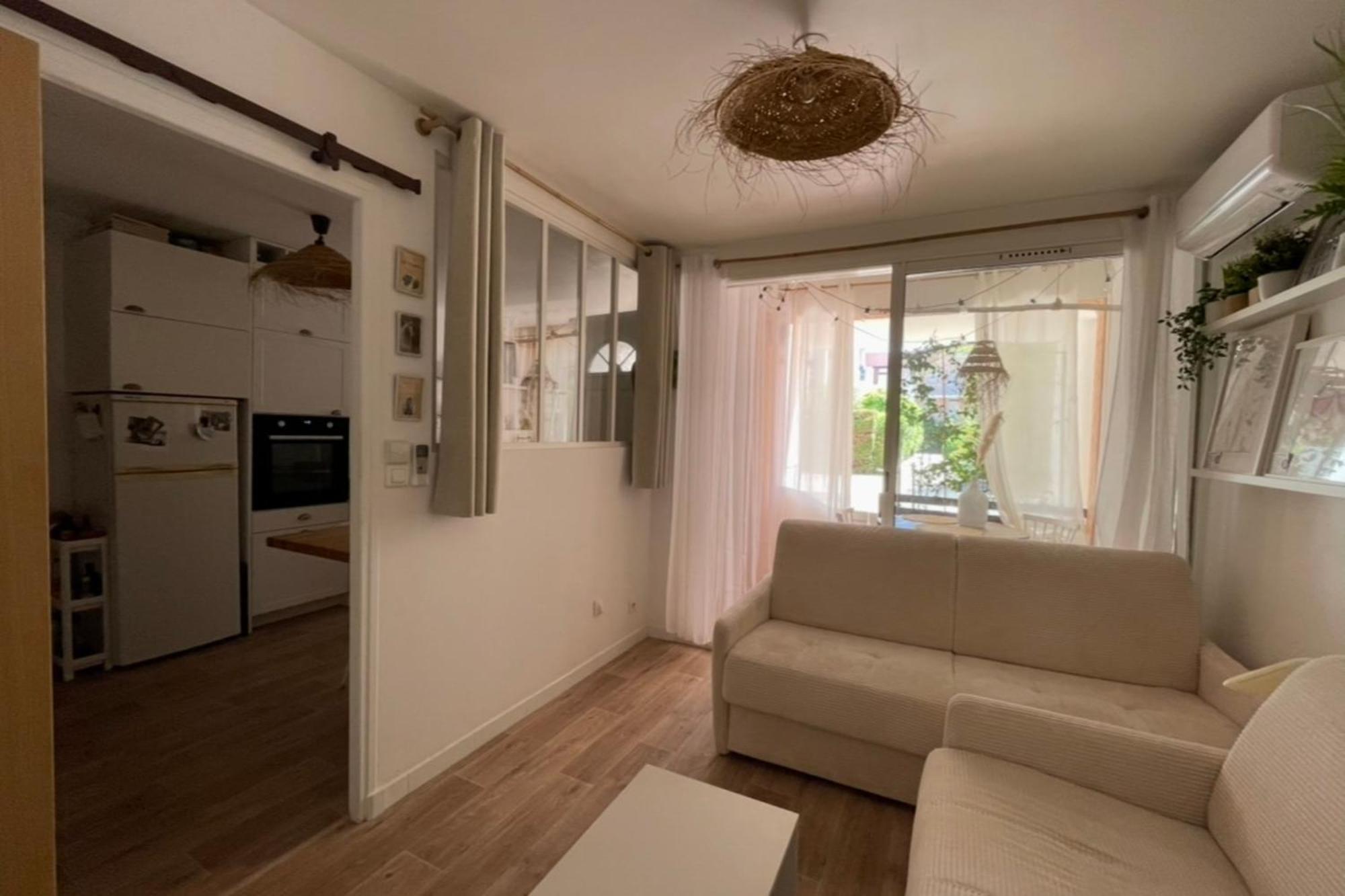 Charming Air-Conditioned One-Bedroom 150M From Cavaliere Beach 르 라방두 외부 사진